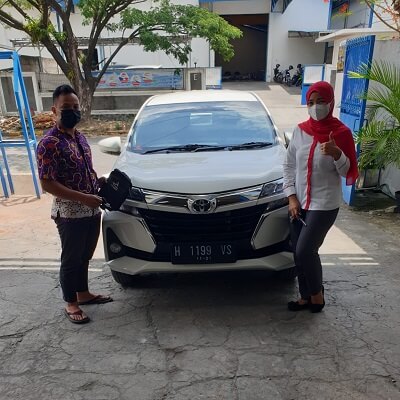 Serah Terima Sales RISKA Dealer Toyota Semarang Februari 2022 (2)