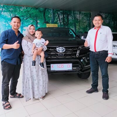 Serah Terima Sales IYON Dealer Toyota Jepara April 2022 (5)